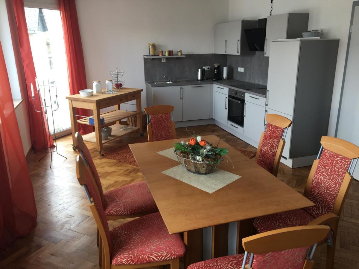 Ferienwohnung Backes Ettringen  Bagian luar foto